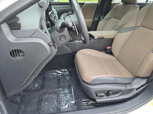 2024 Lexus ES 350 Base