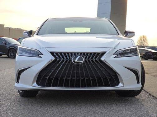 2025 Lexus ES 350 Ultra Luxury