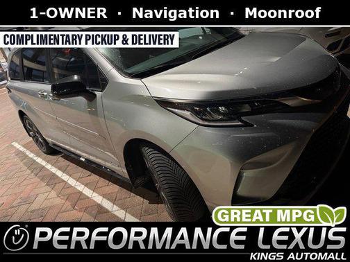 2021 Toyota Sienna XSE 7 Passenger