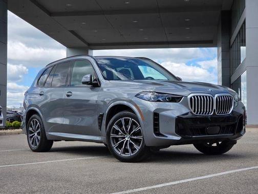 Dravit Grey Metallic 2025 BMW X5 xDrive40i