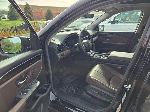 2025 Honda Pilot Elite