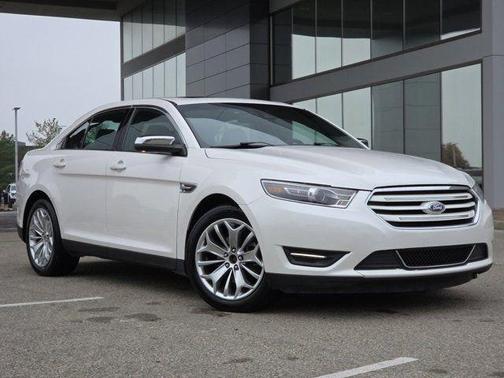 2017 Ford Taurus Limited