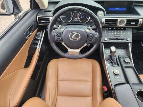 2016 Lexus IS 300 Base