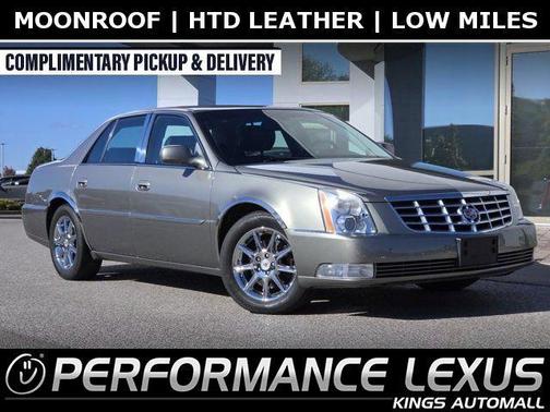 2011 Cadillac DTS Luxury Collection