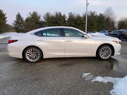 2023 Lexus ES 350 Ultra Luxury