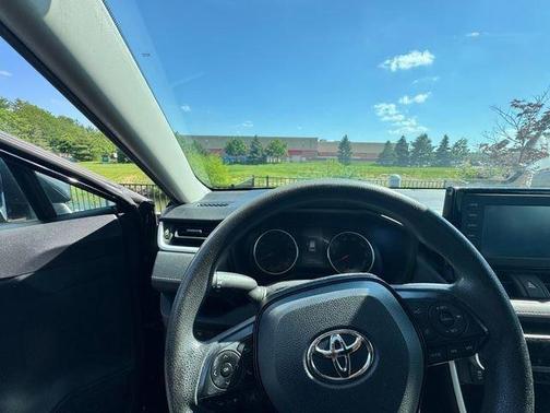 Midnight Black Metallic 2019 Toyota RAV4 LE