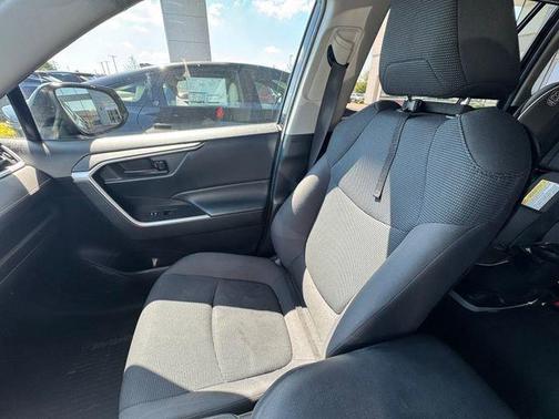 Midnight Black Metallic 2019 Toyota RAV4 LE