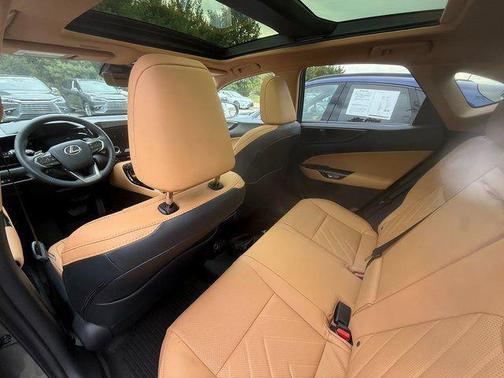 2025 Lexus NX 350h Luxury