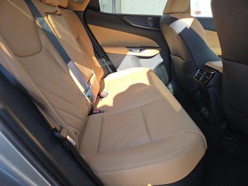 2025 Lexus NX 350h Luxury
