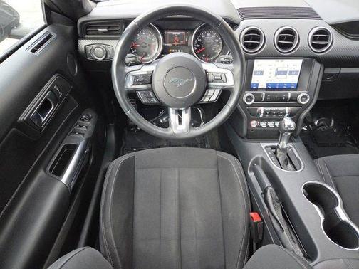 2021 Ford Mustang EcoBoost