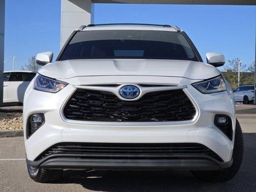 2023 Toyota Highlander Hybrid XLE