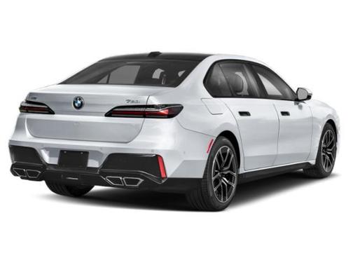 Mineral White Metallic 2025 BMW 760 xDrive