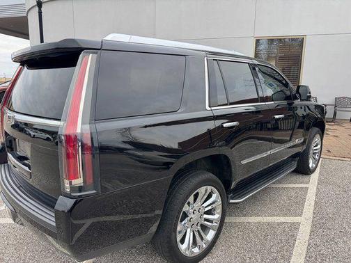 2017 Cadillac Escalade Premium Luxury