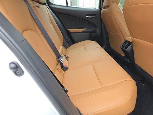 2022 Lexus UX 250h Base