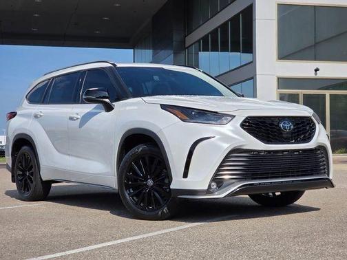 Wind Chill Pearl 2023 Toyota Highlander XSE