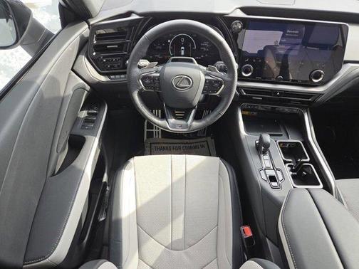 2025 Lexus TX 500h F SPORT Premium