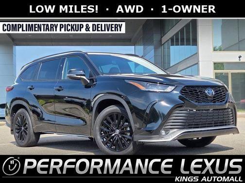 Midnight Black Metallic 2023 Toyota Highlander XSE