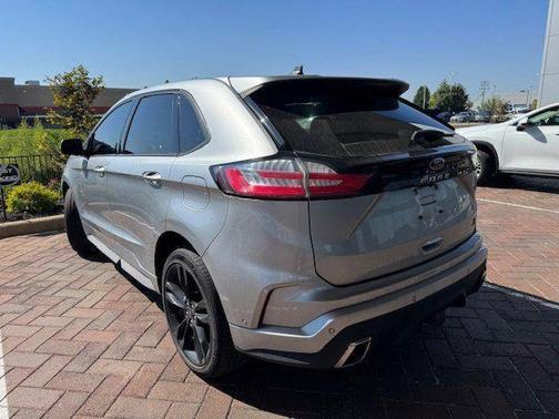 2022 Ford Edge ST