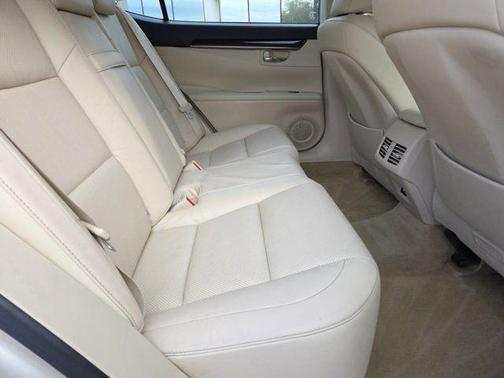 2015 Lexus ES 350 Base