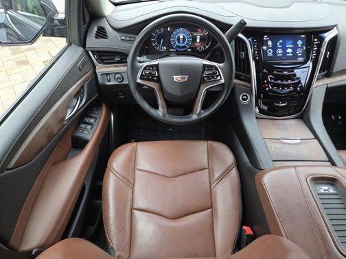 2018 Cadillac Escalade Premium Luxury