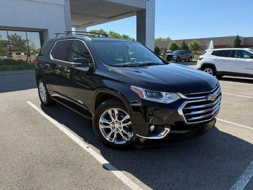 Mosaic Black Metallic 2018 Chevrolet Traverse High Country