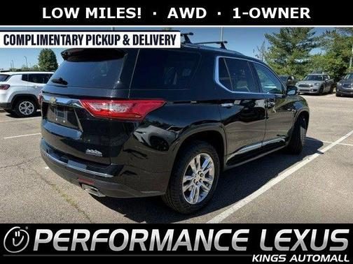 Mosaic Black Metallic 2018 Chevrolet Traverse High Country