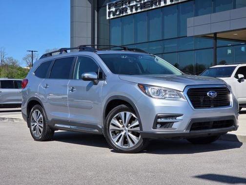 Ice Silver Metallic 2022 Subaru Ascent Touring 7-Passenger