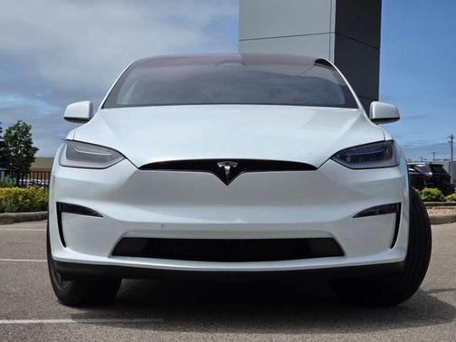 Pearl White Multi-Coat 2023 Tesla Model X Standard Range