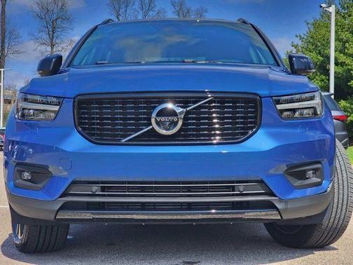 2021 Volvo XC40 T5 R-Design