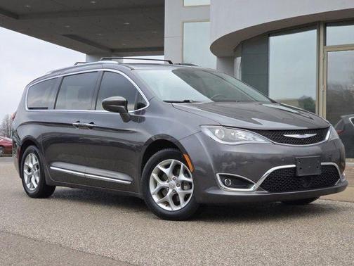 2019 Chrysler Pacifica Touring-L Plus