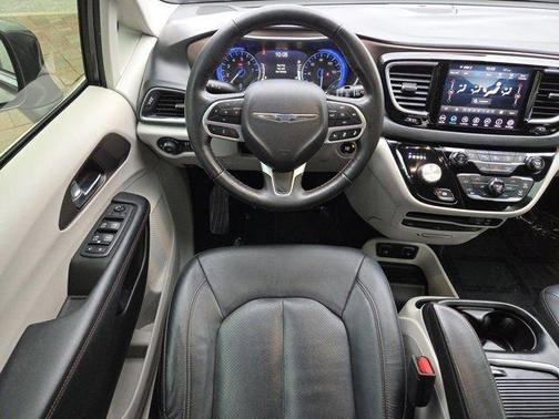 2019 Chrysler Pacifica Touring-L Plus