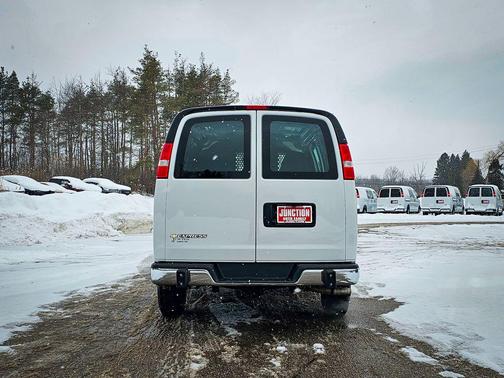 2024 Chevrolet Express 2500 RWD 2500 Regular Wheelbase WT