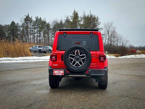 2026 Jeep Wrangler 4-Door Sahara 4x4