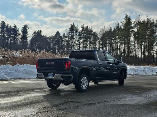 2023 GMC Sierra 2500 SLT