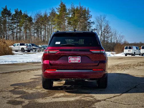 velvet red pearlcoat 2026 Jeep Grand Cherokee Summit