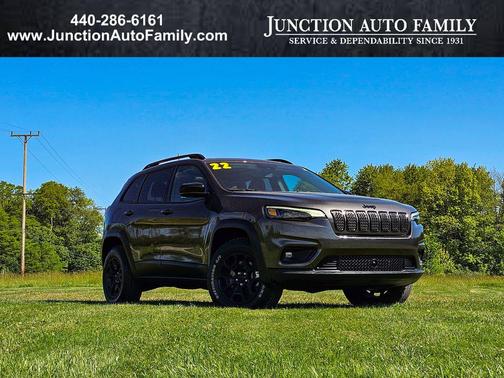 Granite Crystal Metallic Clearcoat 2022 Jeep Cherokee X 4x4