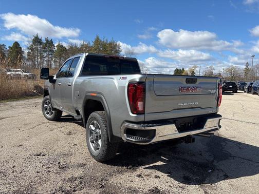 2026 GMC Sierra 2500 SLE