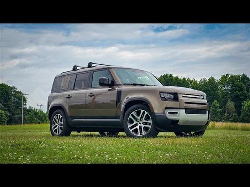 2024 Land Rover Defender 110 P300 S