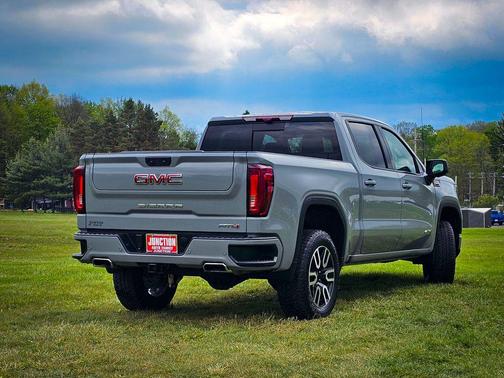 Thunderstorm Gray 2024 GMC Sierra 1500 AT4