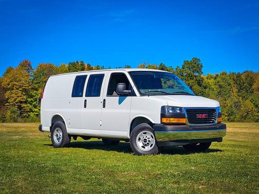 2025 GMC Savana 2500 Work Van