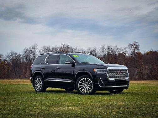 2022 GMC Acadia Denali