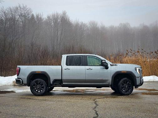 2026 GMC Sierra 2500 AT4