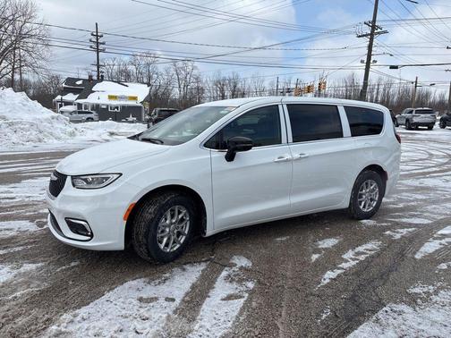 2026 Chrysler Pacifica L