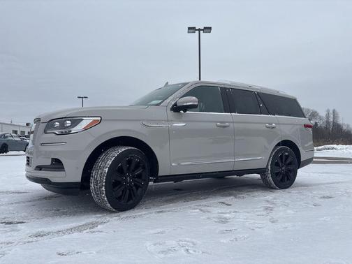 2023 Lincoln Navigator Reserve