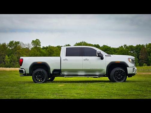 2022 GMC Sierra 2500 Denali