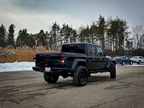 2022 Jeep Gladiator Willys 4x4