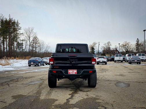 2022 Jeep Gladiator Willys 4x4