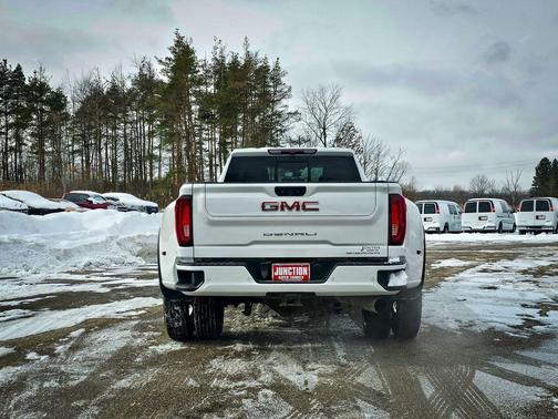 2022 GMC Sierra 3500 Denali