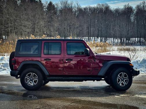 2021 Jeep Wrangler Unlimited Sport