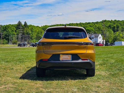 Acapulco Gold 2024 Dodge Hornet GT AWD